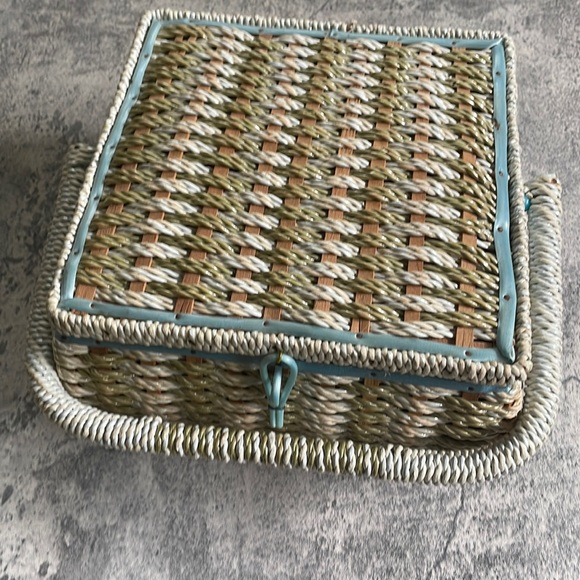 Mid-century Belding Corticelli Sewing Box - Made in Japan - Picture 1 of 12